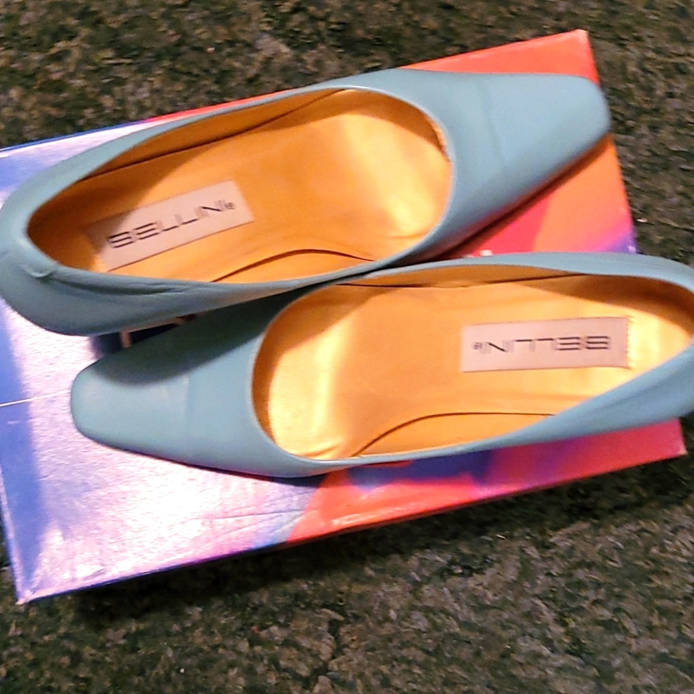 Dress shoes